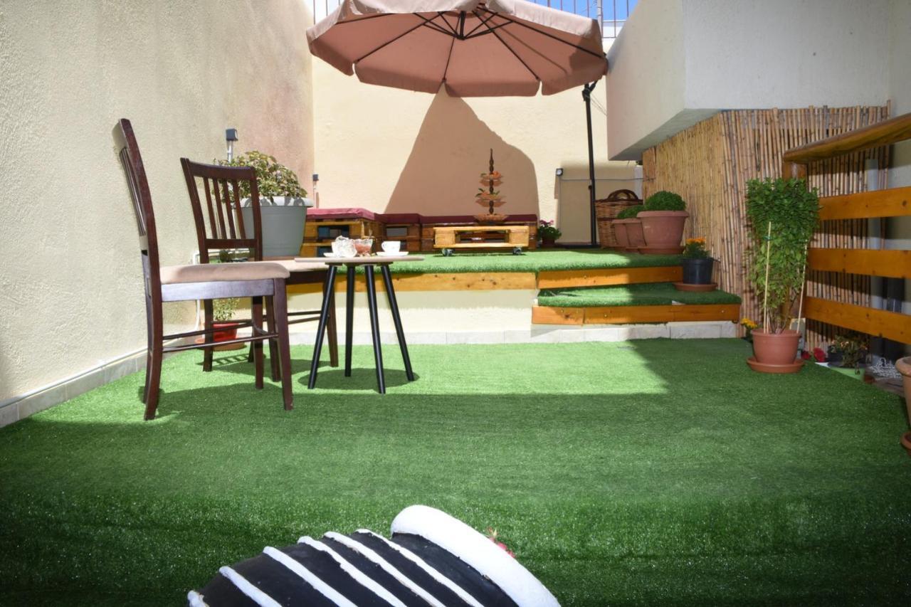 Little Yard Studios & Apartments #2 Naxos City Bagian luar foto